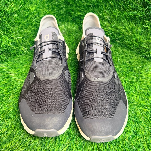 On Running Men's Black and Cream Sneakers - Picture 2 of 8